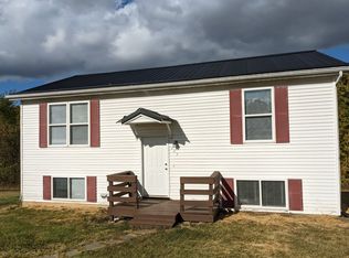 621 Portsmouth Dr, Villa Ridge, MO 63089