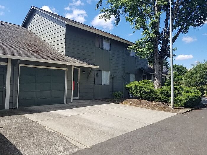 1st image of 2710 NE 86th Ave APT 2