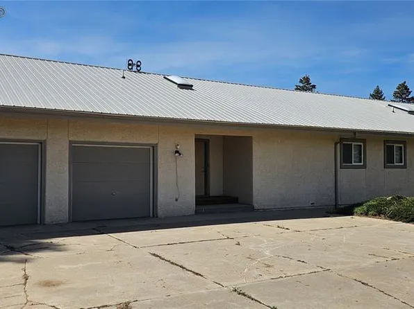 8755 Deiffendeffer Rd, Pueblo, CO 81004