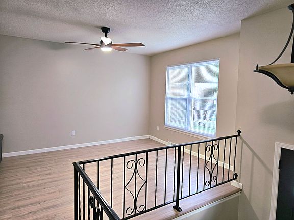 4th image of 5814-5816 NW Walnut Ct #5814