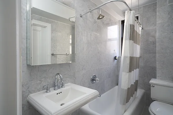 Rented by Compass | media 22
