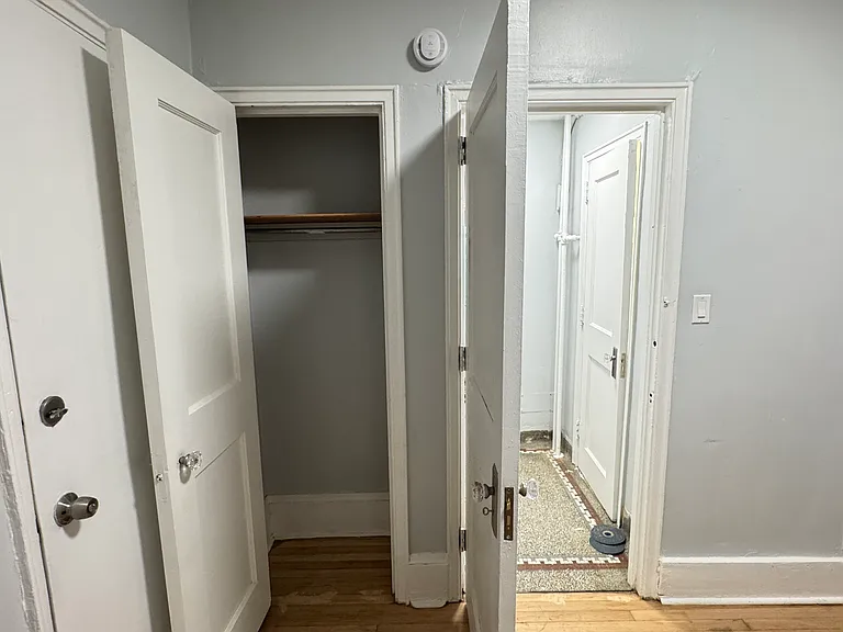 948 Court St #401 — Photo 11