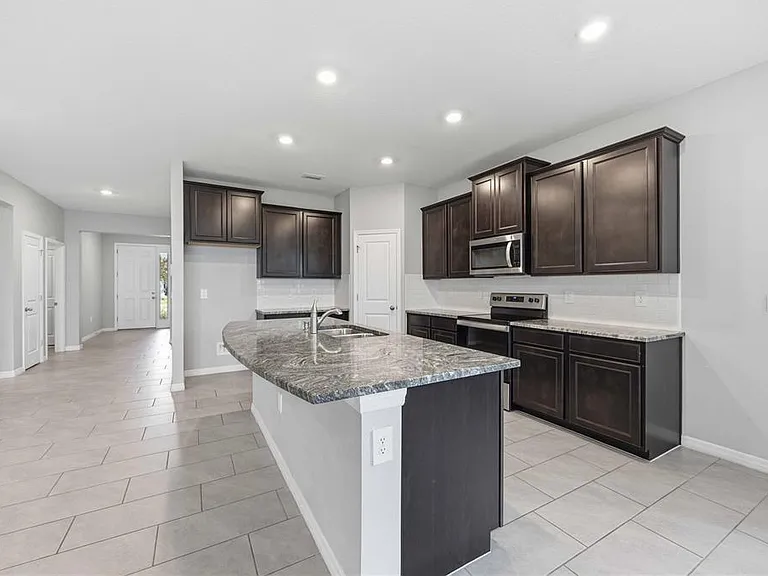 5719 Woodland Sage Dr — Photo 12