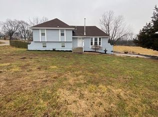 17335 E Kentucky Rd, Independence, MO 64058