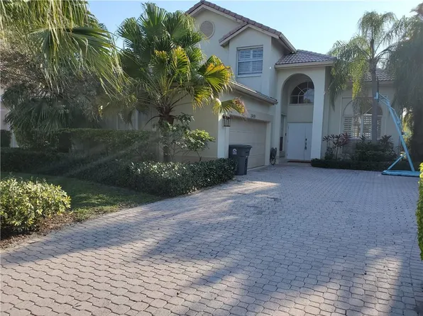 18493 E Covington Trace, Boca Raton, FL 33498