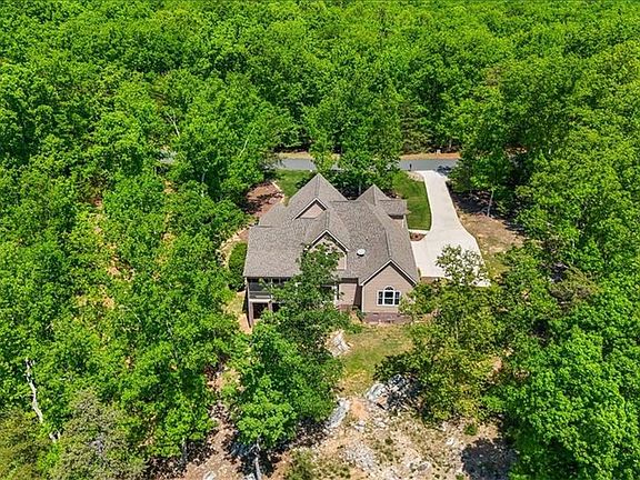 5th image of 848 Sierra Trace Rd