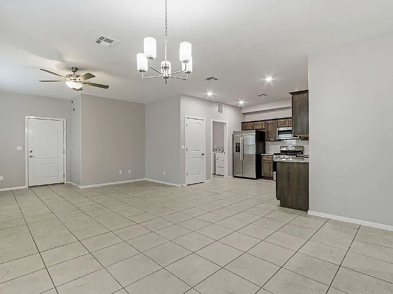 11500 Summer Dr #B — Photo 13