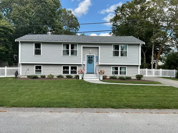 15 Grove St, Fairhaven, MA 02719