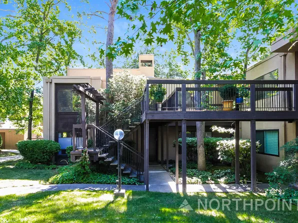 608 Woodside Sierra Unit 2, Sacramento, CA 95825