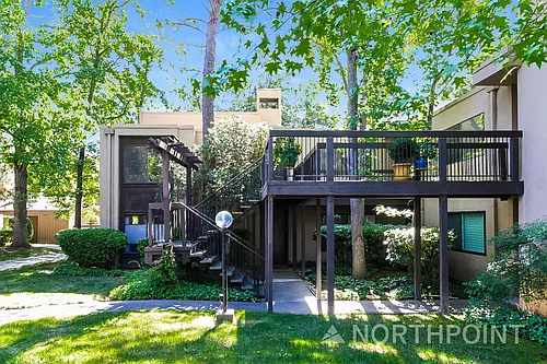 608 Woodside Sierra #2 Photo 1