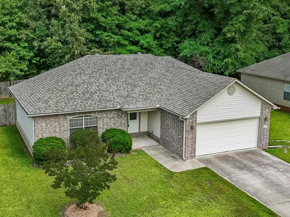 427 Nottingham Dr, Cabot, AR 72023
