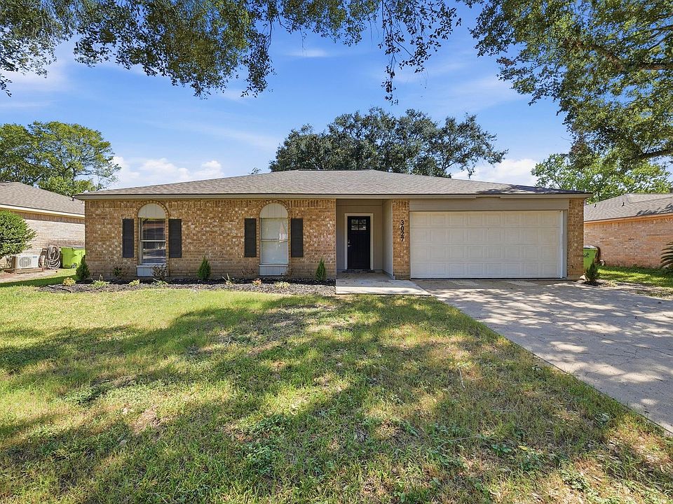 1st image of 3027 Longhorn Dr
