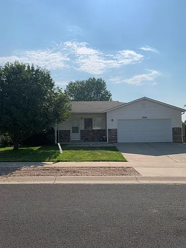 3922 Dove Ln Photo 1