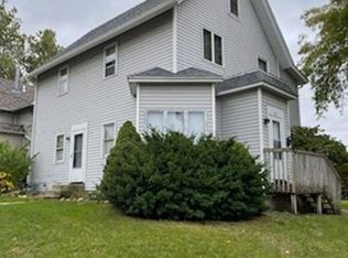 527 N 1st St, Rockford, IL 61107