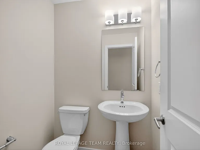 297 Les Emmerson Dr — Photo 7