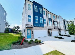 1451 Creekside Cir NW, Atlanta, GA 30318