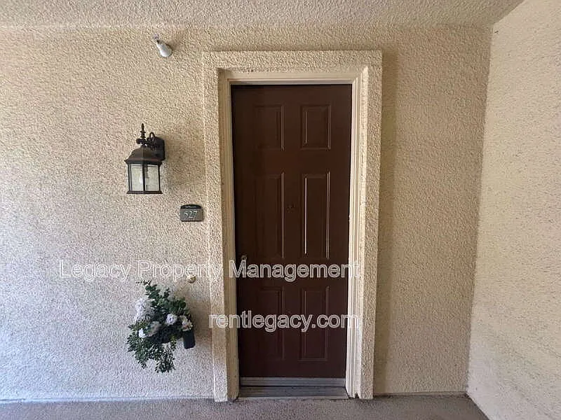 2 bed, 2.0 bath, 1142 sqft, $2,295 — Photo 3