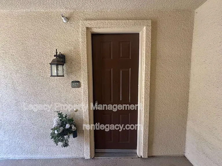 1501 Secret Ravine Pkwy #527 — Photo 3