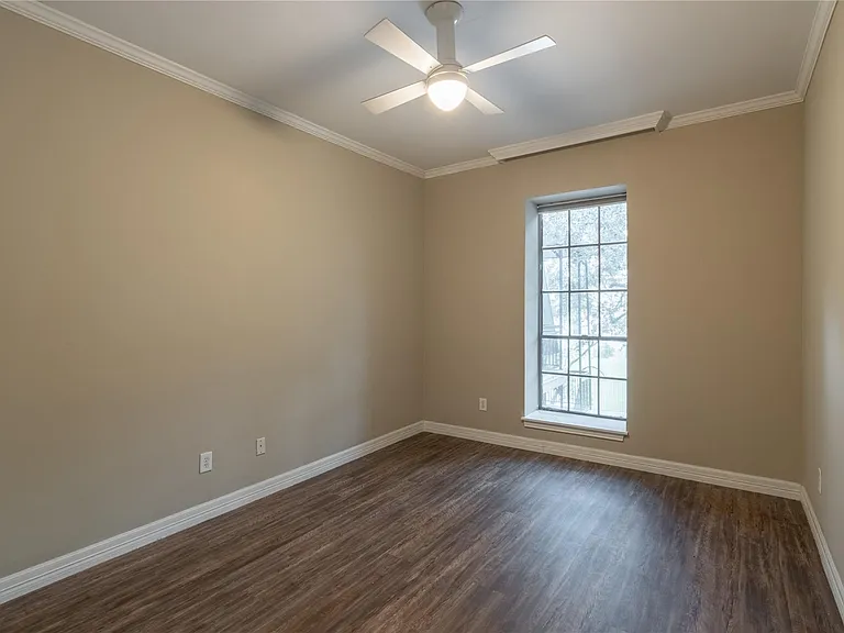 4515 Briar Hollow Pl #304 — Photo 15