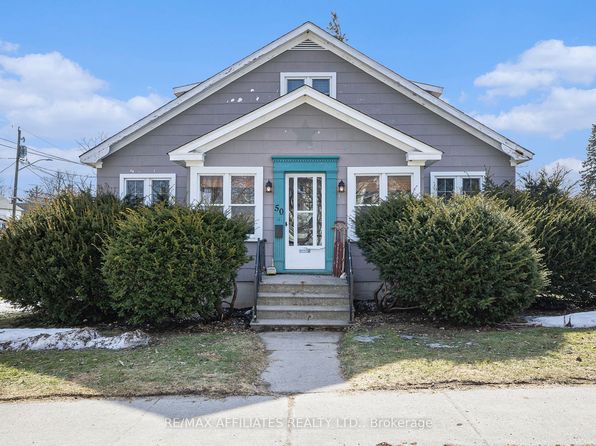 50 Harvey St, Perth, ON K7H 1W9
