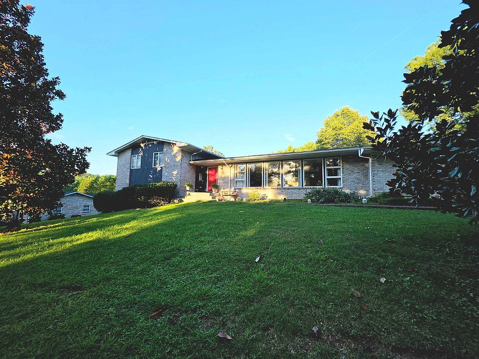 1st image of 175 Fairway Dr