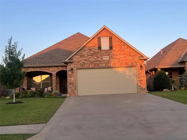 10916 Meadowlake Farms Dr, Oklahoma City, OK 73170