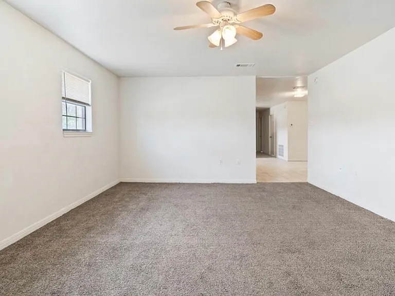 317 N Katy Rd #202 — Photo 4