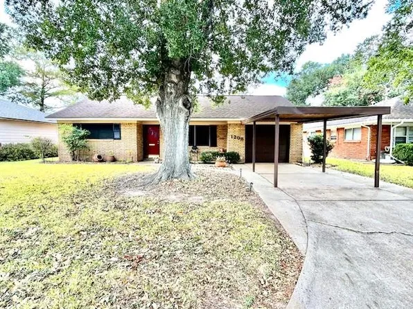 1208 Miles St, Rosenberg, TX 77471