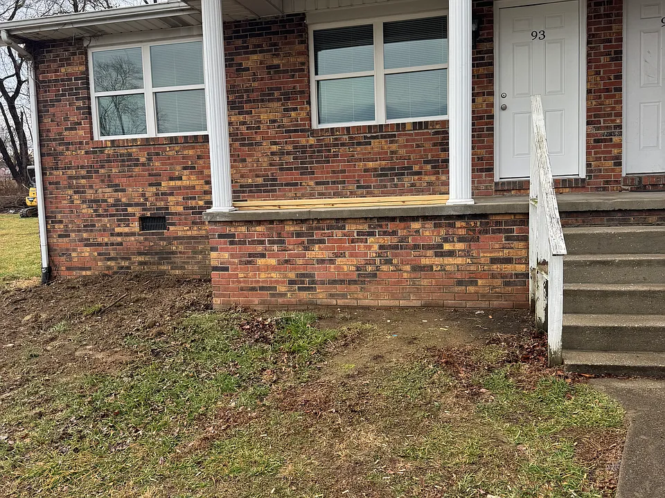 93 Rolling Meadows Rd