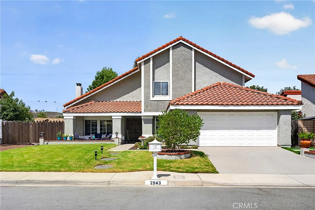 4 bed, 2599 sqft, $5,500 — Photo 1