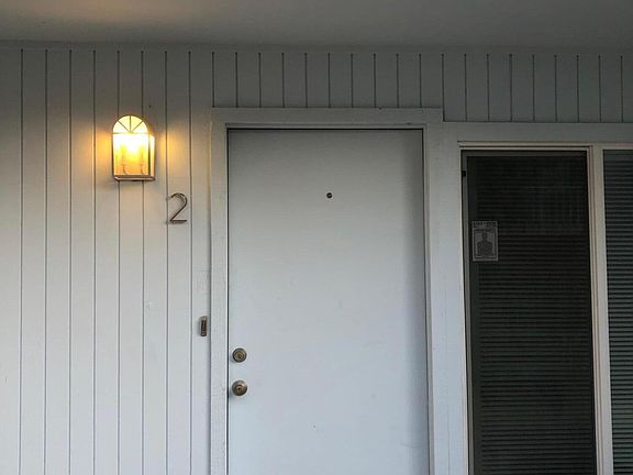 3rd image of 1734 W TUCKEY Lane #2