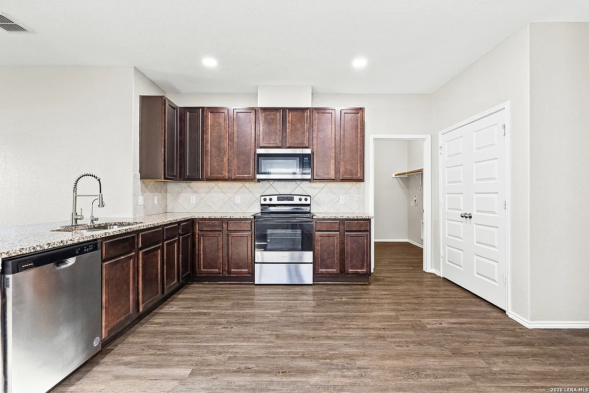 Building Photo - 9419 Trap Rock Dr