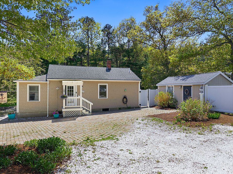 1st image of 83 Valley Rd