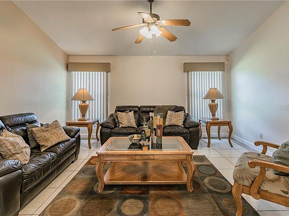 5th image of 2121 Fairmont Cir