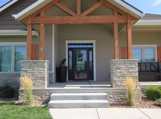 505 W 33rd St, Hays, KS 67601