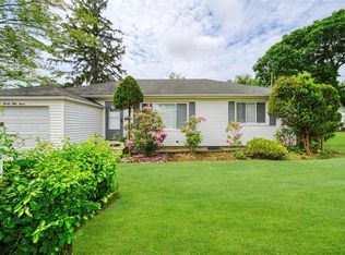 2057 Renfrew Ave, Elmont, NY 11003