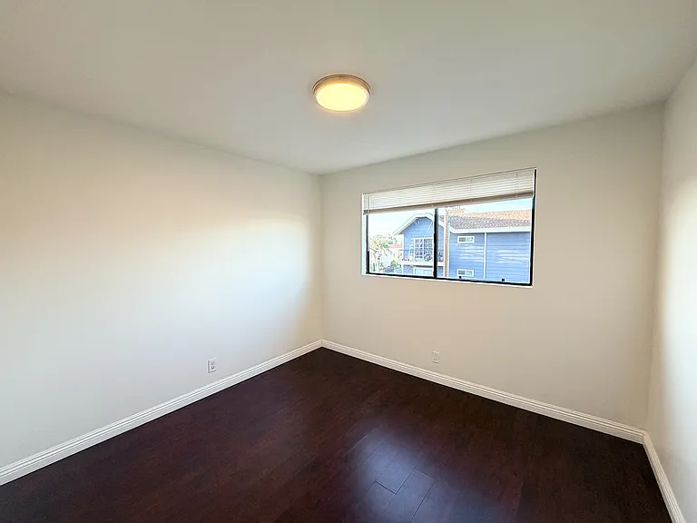 7305 Milwood Ave #5 — Photo 5