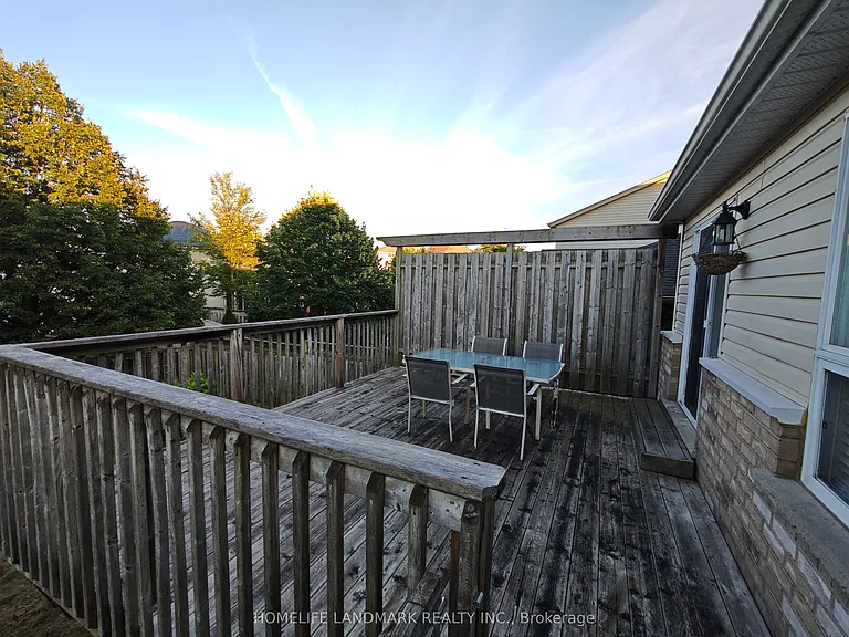 370 Sauve Cres — Photo 8
