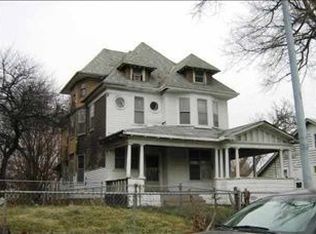 2438 Manderson St, Omaha, NE 68111