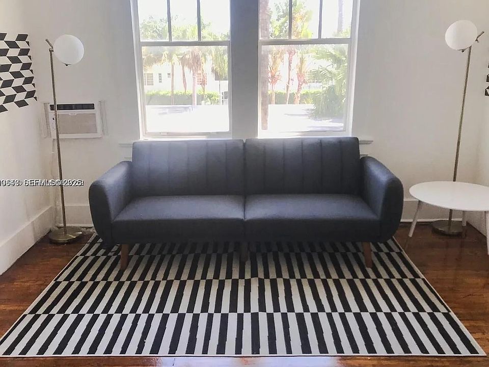 1st image of 1611 Michigan Ave APT 21