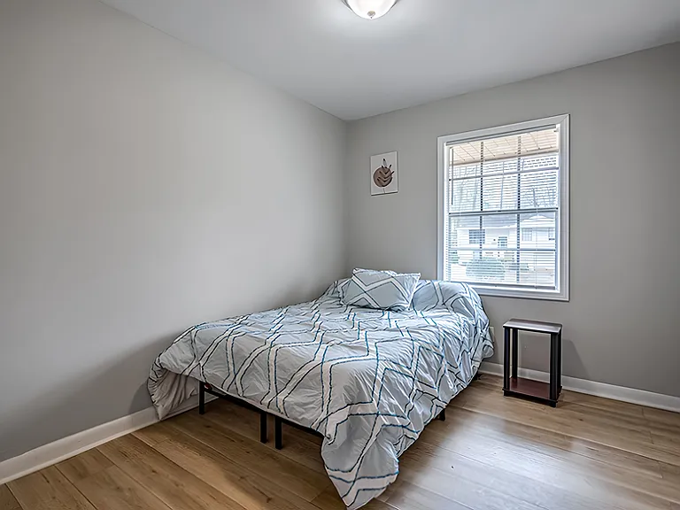 Longleaf Dr SE — Photo 1