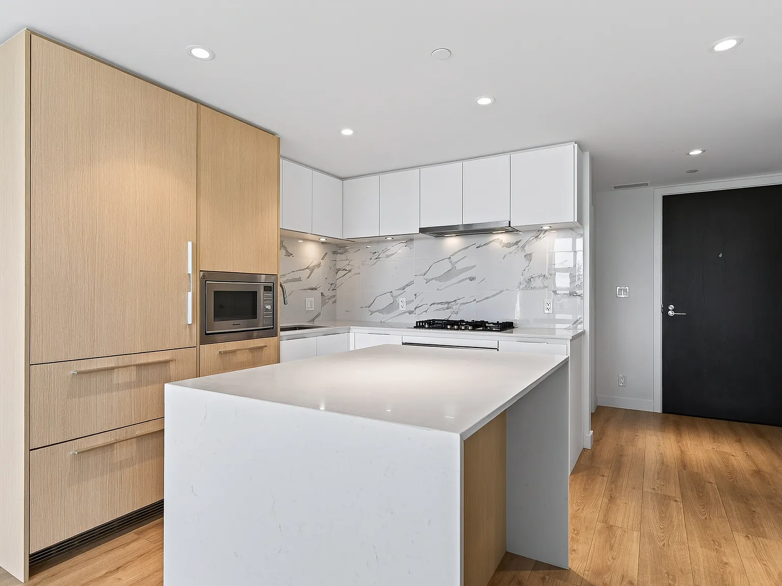 1 bed, 676 sqft, $3,000 — Photo 4