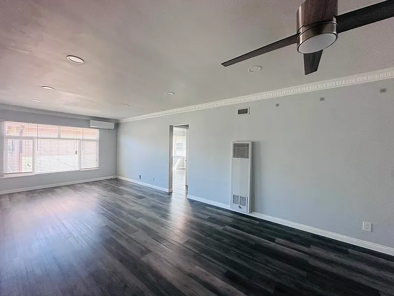 29 N Hidalgo Ave #F — Photo 1