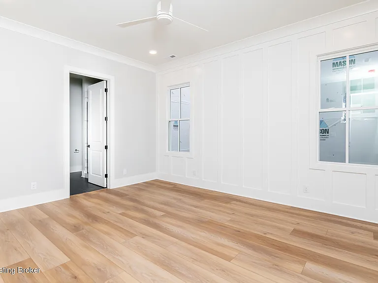 6100 Passionflower Dr #101 — Photo 22