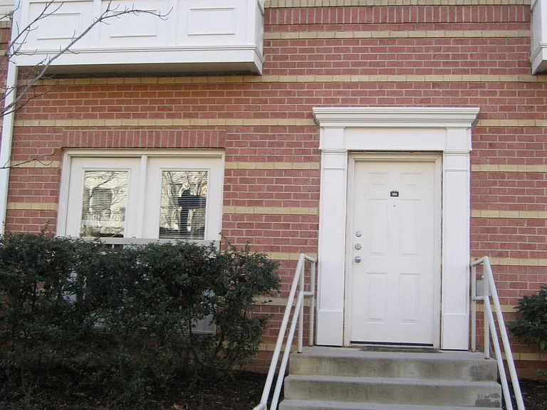 2791 Centerboro Dr #182 — Photo 11