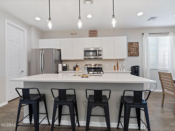 4th image of 1024 W Calle Monte Lindo
