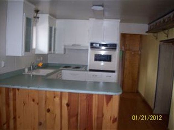 3rd image of 65 E 2nd St