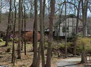 29 Dogwood Trl, Stockholm, NJ 07460