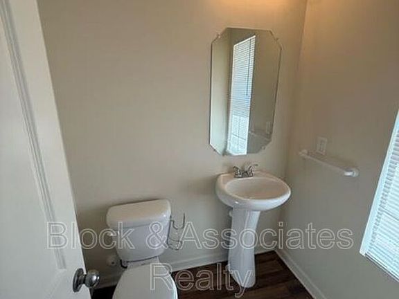 4th image of 775 Oak Bend Dr