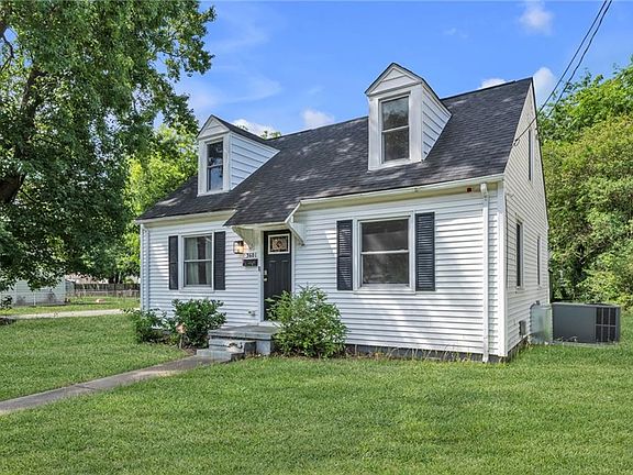 2nd image of 3601 Pamlico Cir